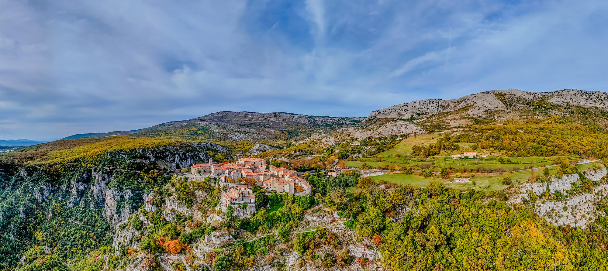 gourdon panoramas sur la vallee du loup