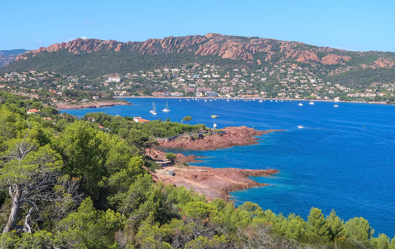 vacances sur la cote d azur entre mer et montagnes