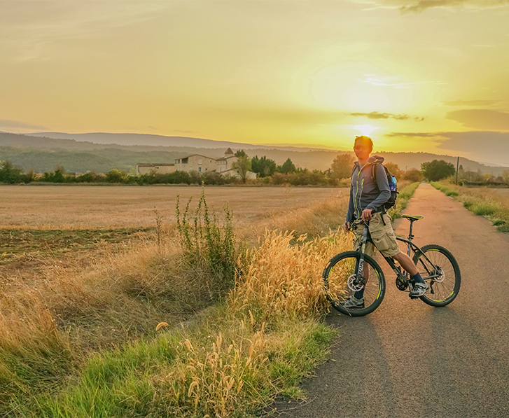 visiter le parc luberon a velo