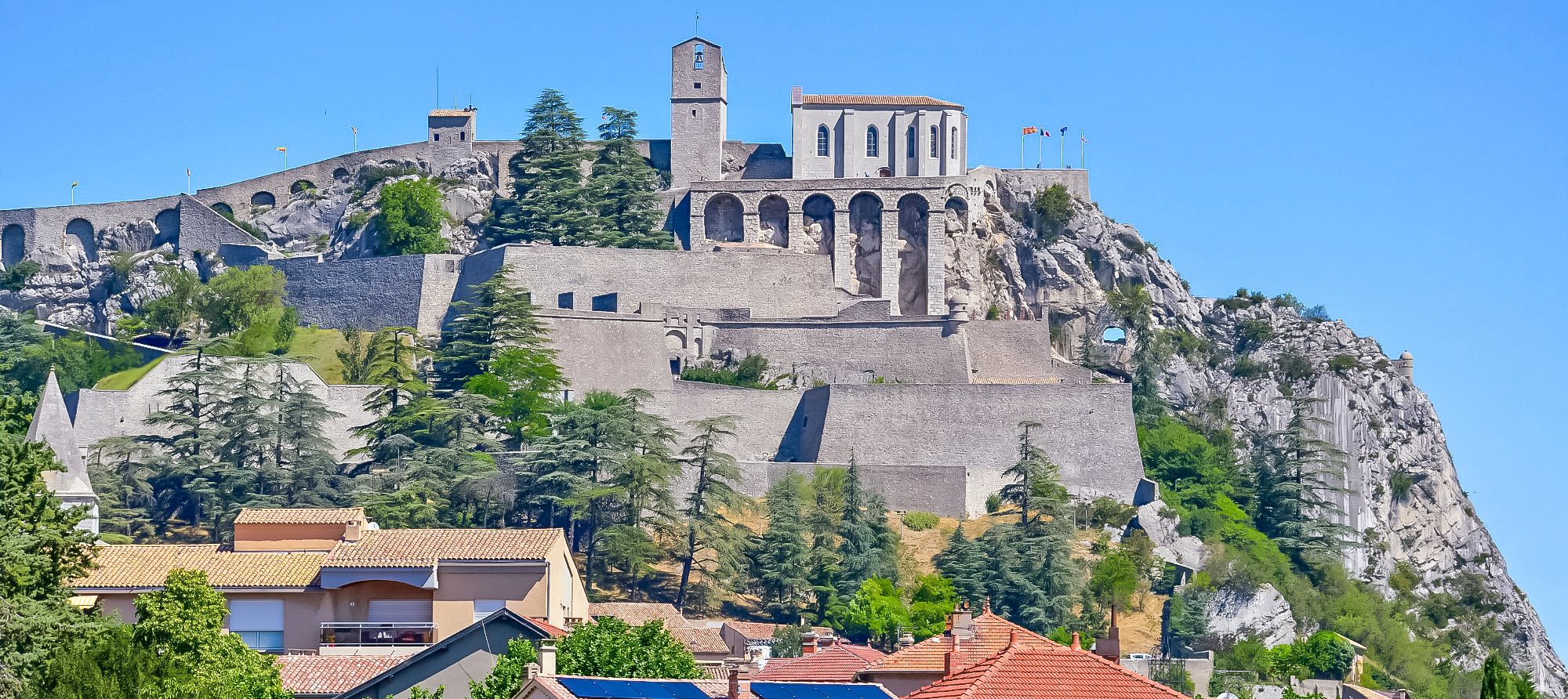 amateurs d histoire ne manquez pas la citadelle de sisteron