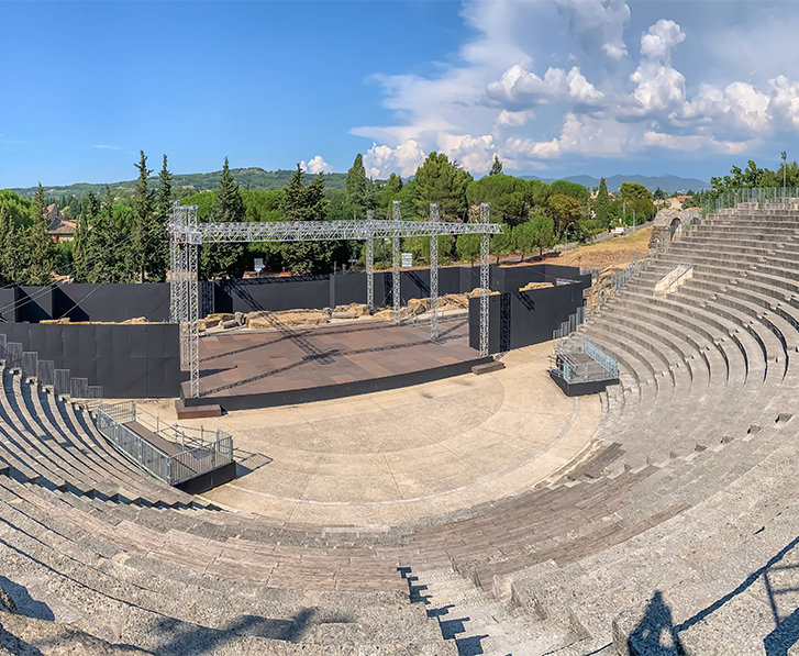 decouvrez un theatre antique