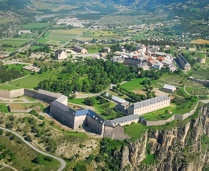 mont dauphin